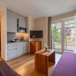 Pakat 4*, Vienna Austria